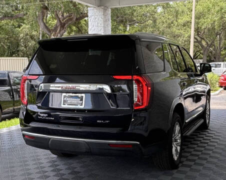 2023 GMC Yukon SLT