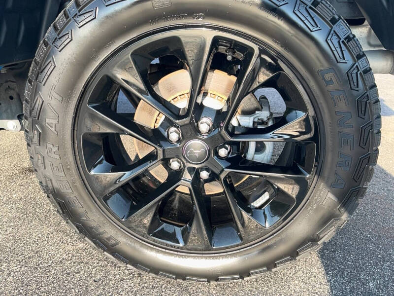 2024 Jeep Gladiator NightHawk