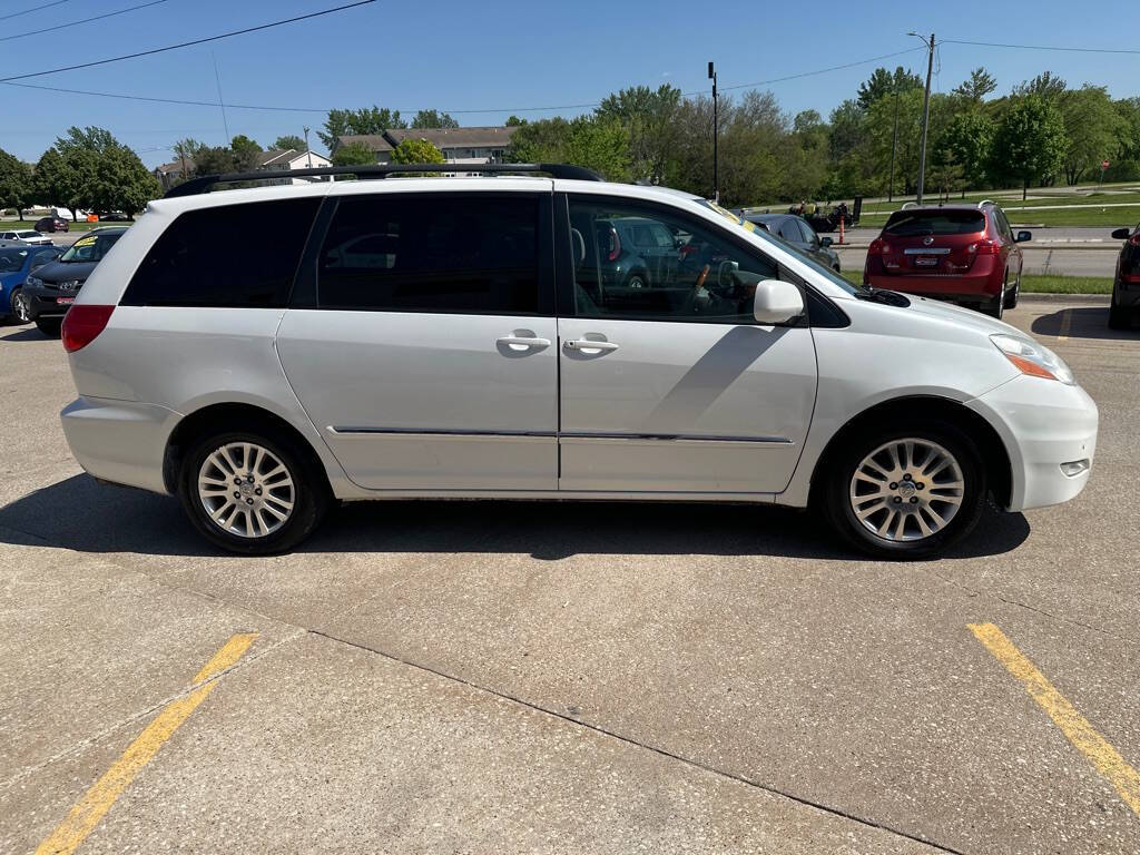 2009 Toyota Sienna for sale at Martinson's Used Cars in Altoona, IA