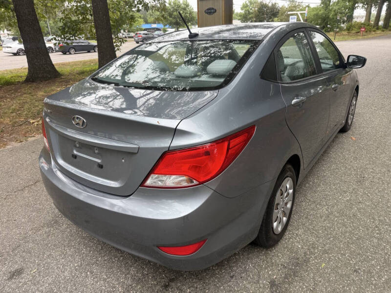 2017 Hyundai Accent SE