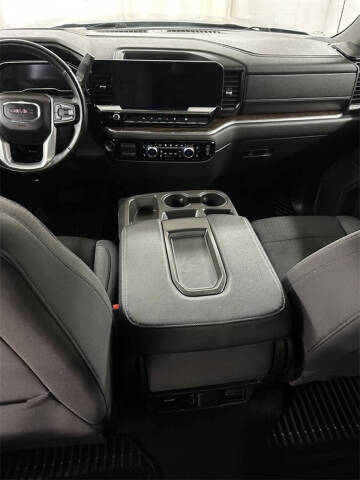 2023 GMC Sierra 1500 SLE