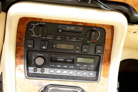 1990 Jaguar XJ-Series XJ6 Vanden Plas