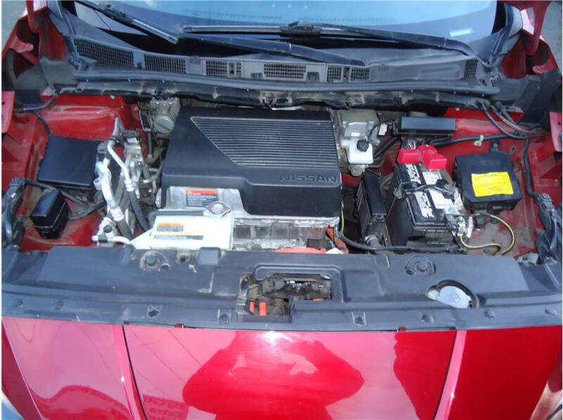 2022 Nissan LEAF SV PLUS