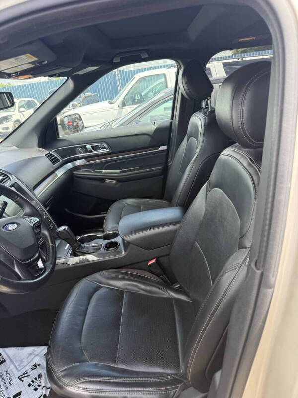 2017 Ford Explorer Limited