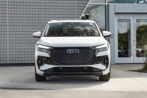 2024 Audi Q4 e-tron quattro Premium Plus 55