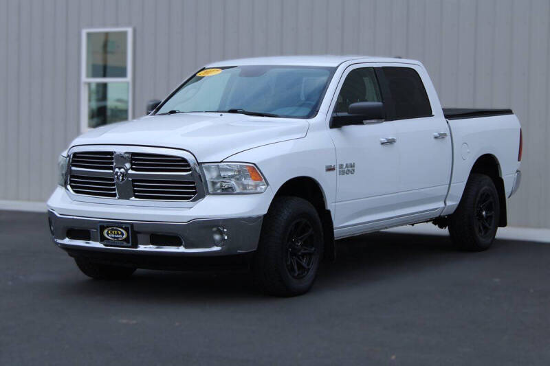 2017 RAM 1500 SLT