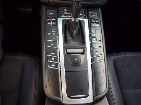 2021 Porsche Macan