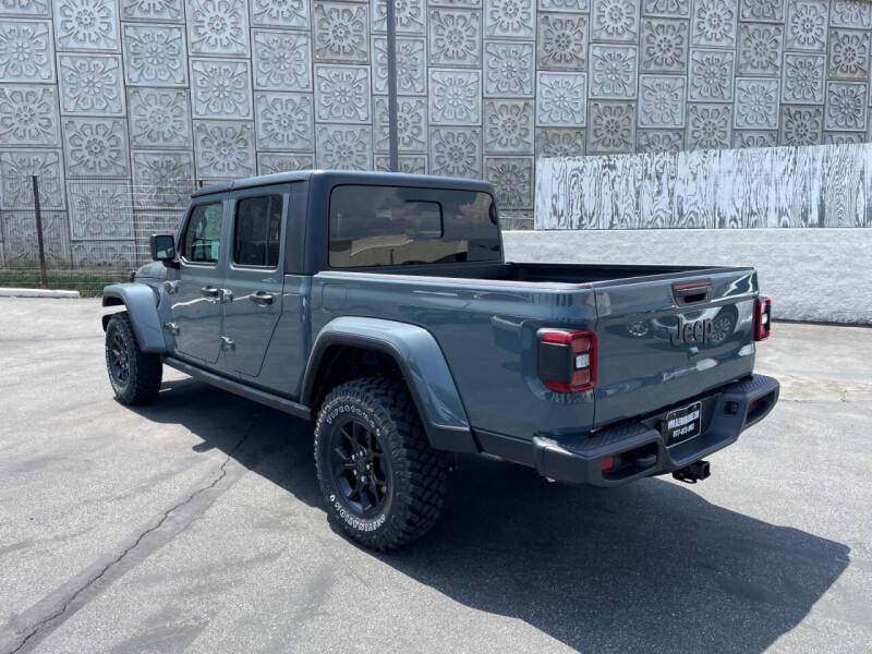 2025 Jeep Gladiator Willys