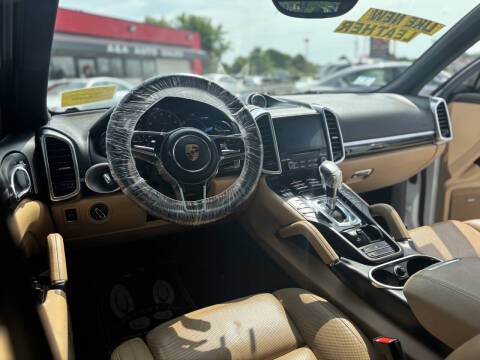 2018 Porsche Cayenne Platinum Edition