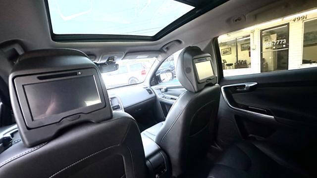 2015 Volvo XC60 T6 Platinum