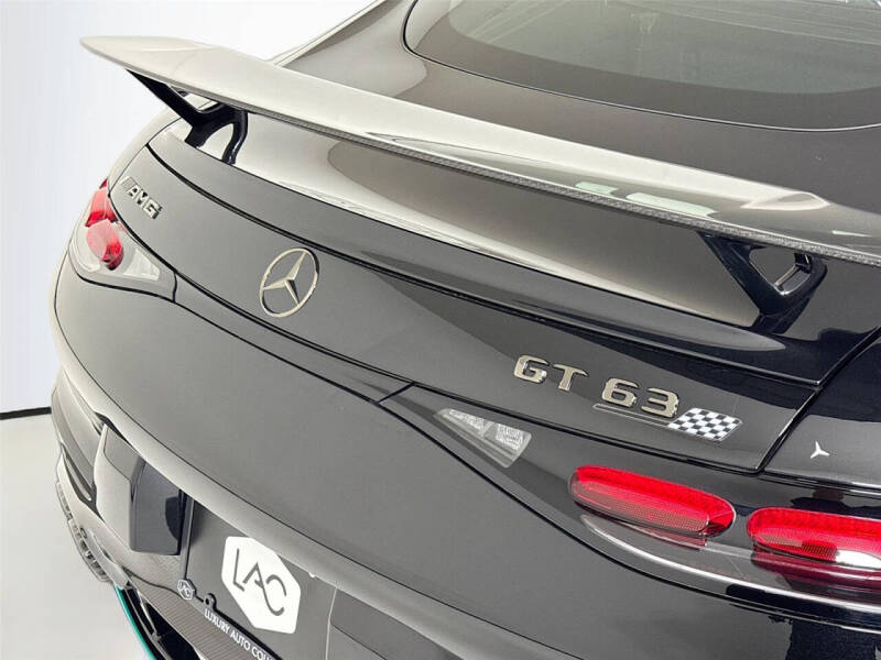 2025 Mercedes-Benz AMG GT 63 PRO