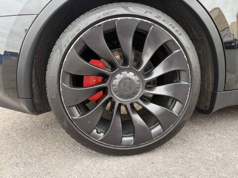 2023 Tesla Model Y Performance