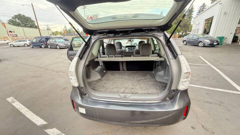 2012 Toyota Prius v Two