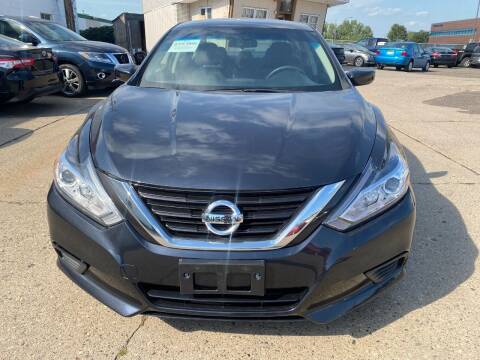 2018 Nissan Altima for sale at Minuteman Auto Sales in Saint Paul MN
