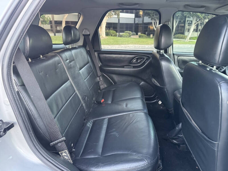 2004 Ford Escape Limited