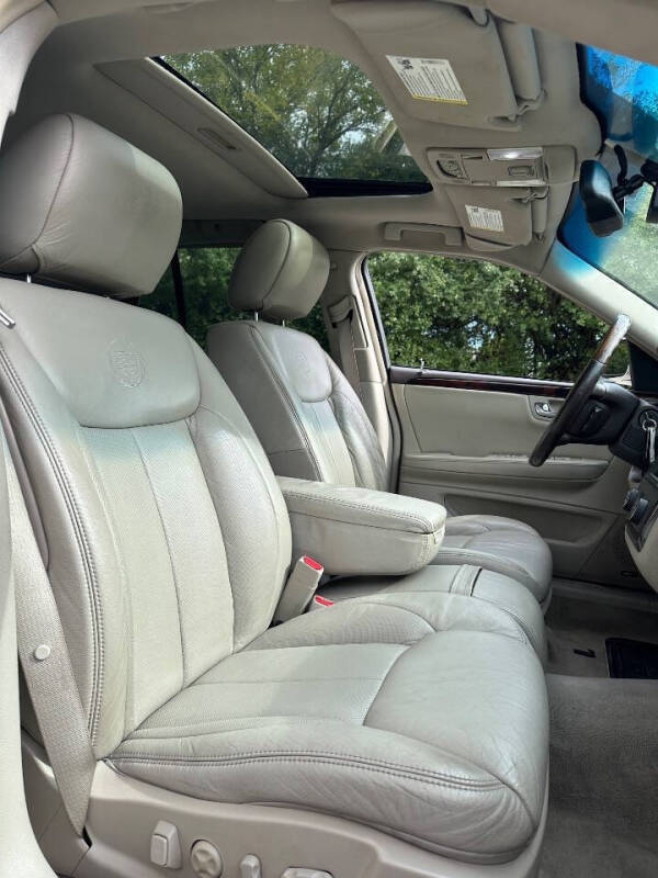 2011 Cadillac DTS Premium Collection