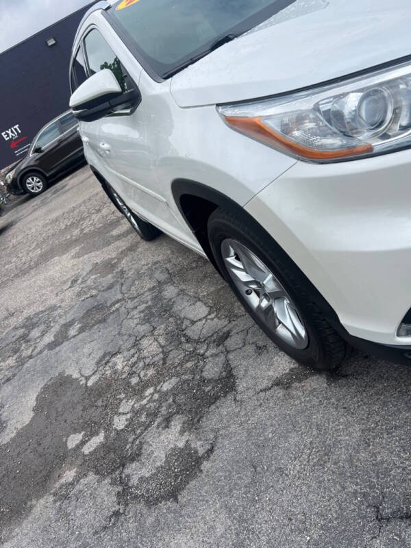 Used 2015 Toyota Highlander Limited with VIN 5TDDKRFH0FS115703 for sale in Hamilton, OH