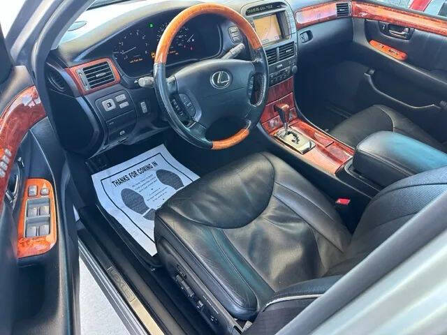 2004 Lexus LS 430