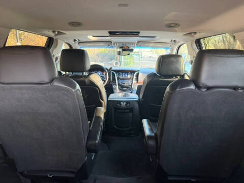 2018 Cadillac Escalade Luxury