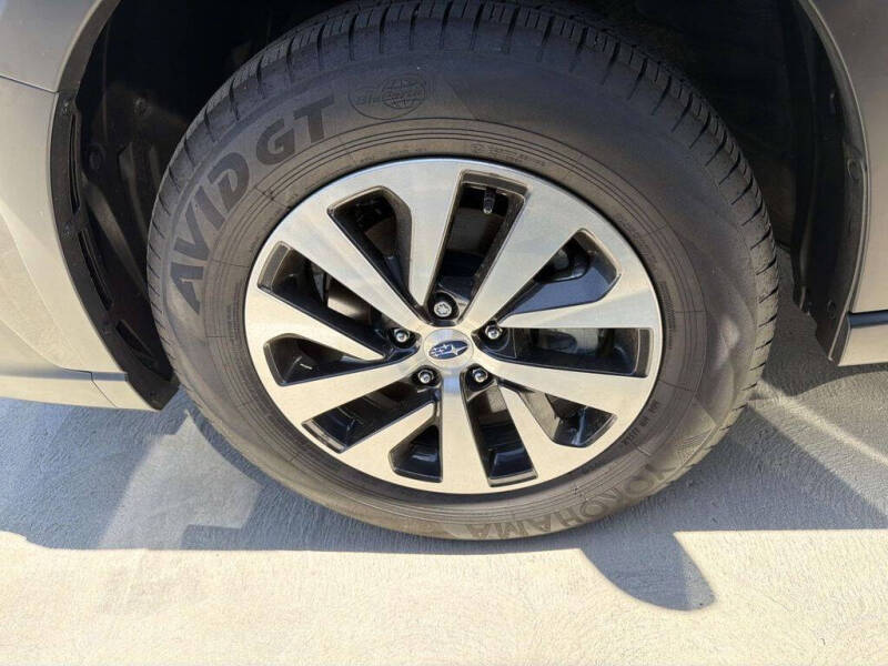 2025 Subaru Outback Premium