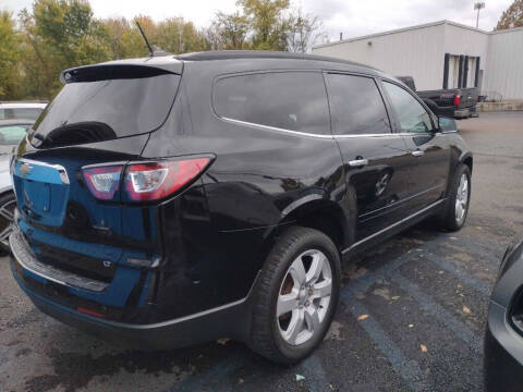 2017 Chevrolet Traverse LT