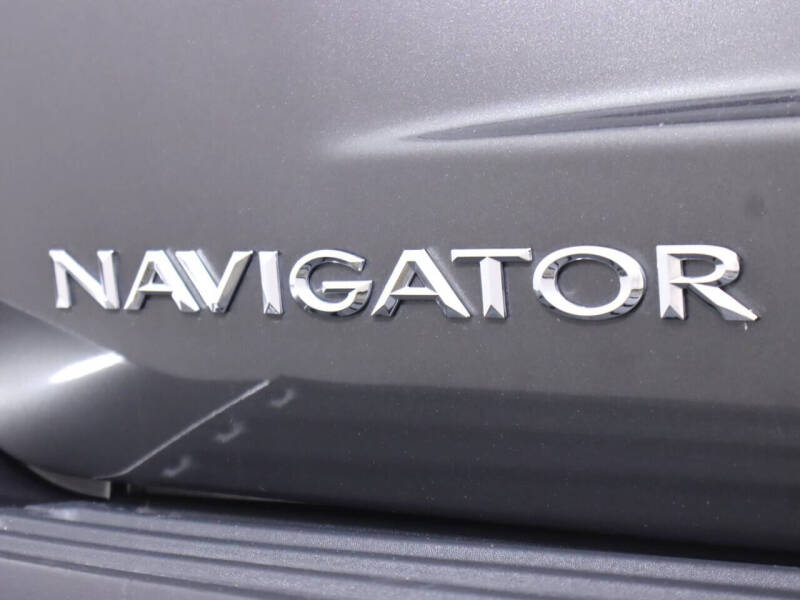 2016 Lincoln Navigator Select