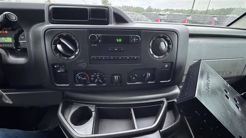 2013 Ford E-Series E-150