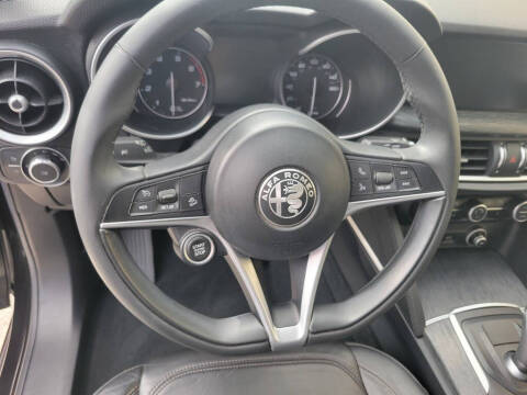 2019 Alfa Romeo Stelvio Sport