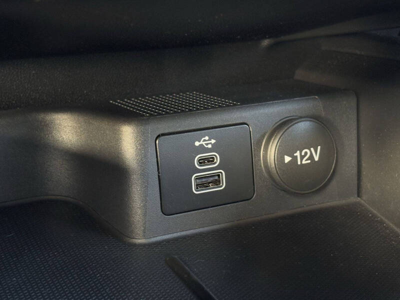 2025 Ford Escape Hybrid ST-Line