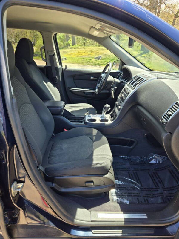 2011 GMC Acadia SLE