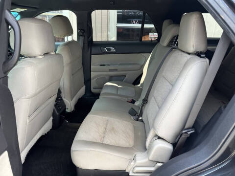 2015 Ford Explorer