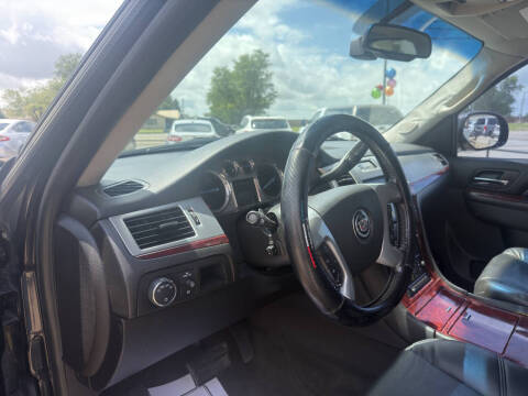 2010 Cadillac Escalade Luxury