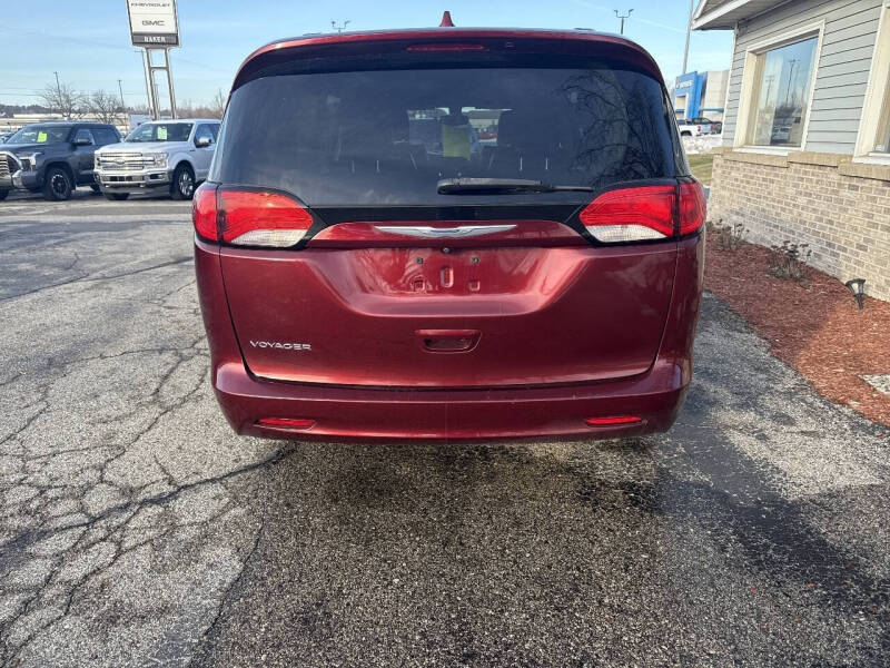 2020 Chrysler Voyager LXi
