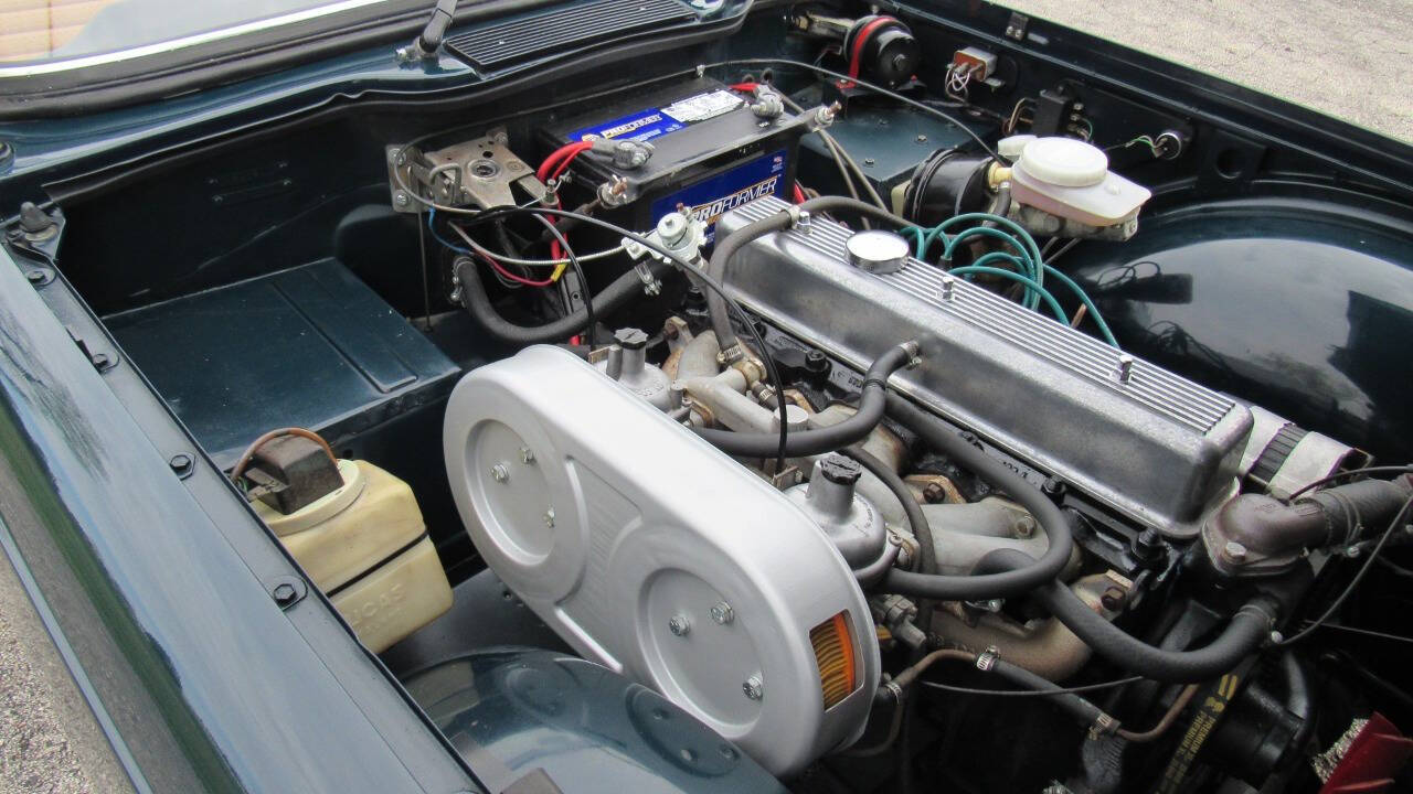 1973 Triumph TR6 12