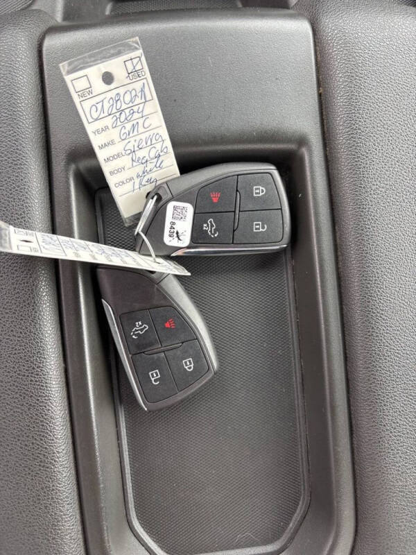 2024 GMC Sierra 1500 Pro