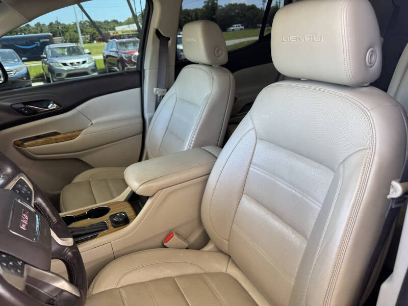 2017 GMC Acadia Denali