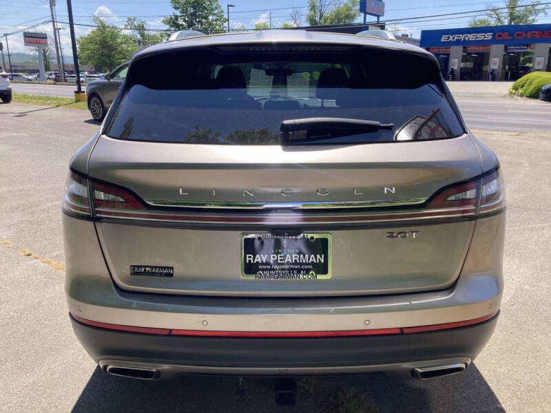 2019 Lincoln Nautilus Select