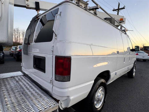 2011 Ford E-Series E-350 SD