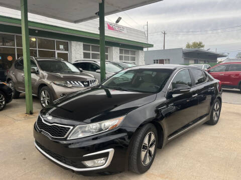 2013 Kia Optima Hybrid for sale at Auto Outlet Inc. in Houston TX
