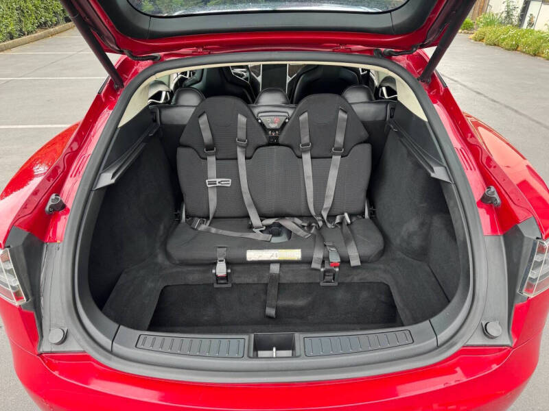 2013 Tesla Model S Performance