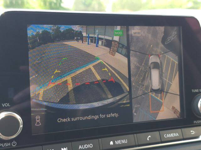 2022 Nissan Rogue SL