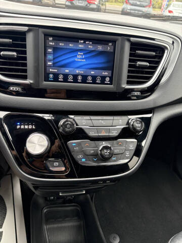 2018 Chrysler Pacifica Touring L