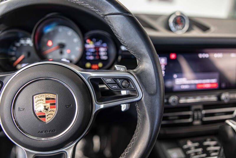 2021 Porsche Macan S