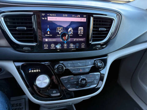 2018 Chrysler Pacifica Touring L Plus