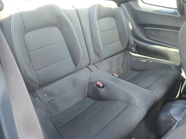 2016 Ford Mustang V6