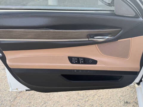 2015 BMW 7 Series 740i