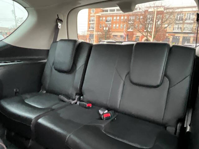 2023 Nissan Armada Platinum