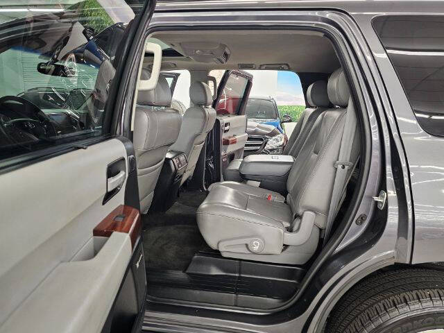 2013 Toyota Sequoia Platinum