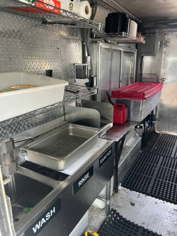 1997 GMC P30 Forward Control Chassis