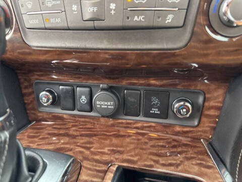 2017 Nissan Armada Platinum